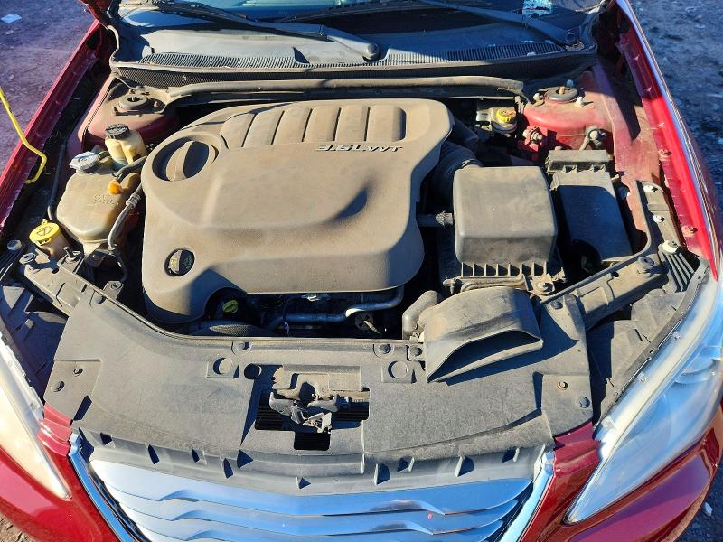 2013 Chrysler 200 მანქანა იყიდება აუქციონზე, vin: 1C3CCBCG7DN504518, აუქციონის ნომერი: 72349886