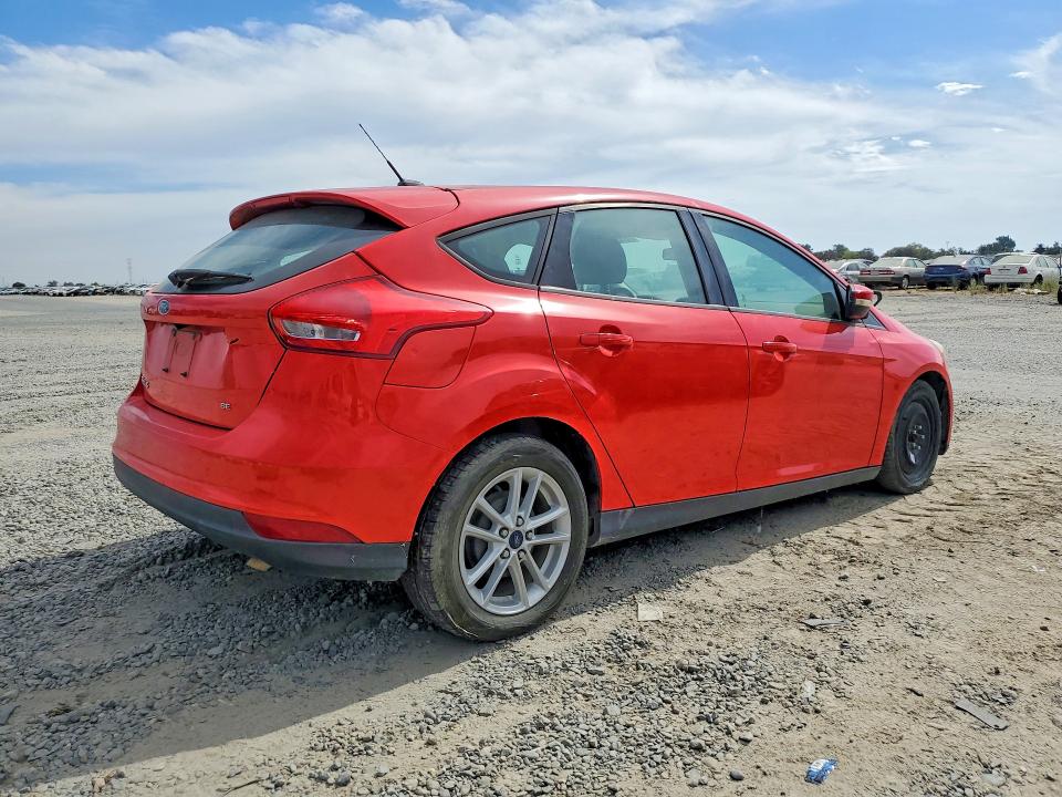 71504676 :رقم المزاد ، 1FADP3K26HL285770 vin ، 2017 Ford Focus مزاد بيع