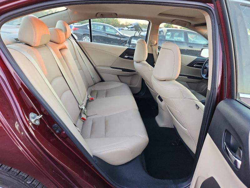 2015 Honda Accord მანქანა იყიდება აუქციონზე, vin: 1HGCR3F82FA030560, აუქციონის ნომერი: 71245856