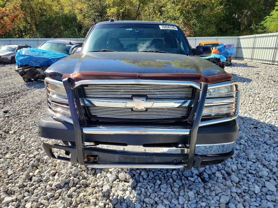 70858176 :رقم المزاد ، 1GCHK29144E136483 vin ، 2004 Chevrolet Silverado مزاد بيع