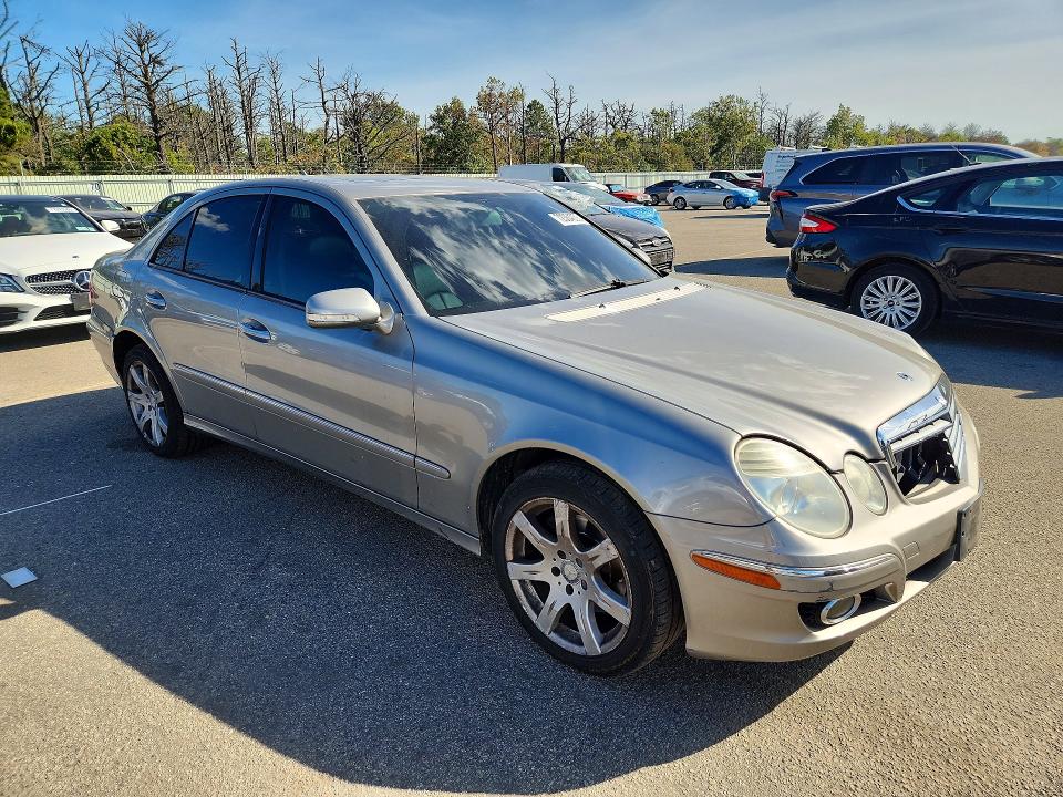2008 Mercedes-benz E მანქანა იყიდება აუქციონზე, vin: WDBUF87X28B262389, აუქციონის ნომერი: 72364056
