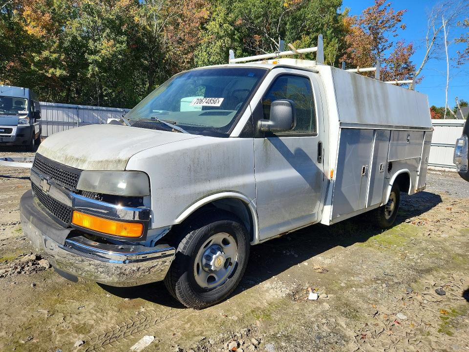 70674856 :رقم المزاد ، 1GBHG31U931180079 vin ، 2003 Chevrolet Express G3500 مزاد بيع