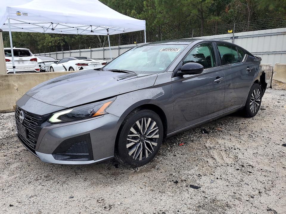 Auction sale of the 2026 Nissan Altima, vin: 1N4BL4DW3TN304460, lot number: 71932526