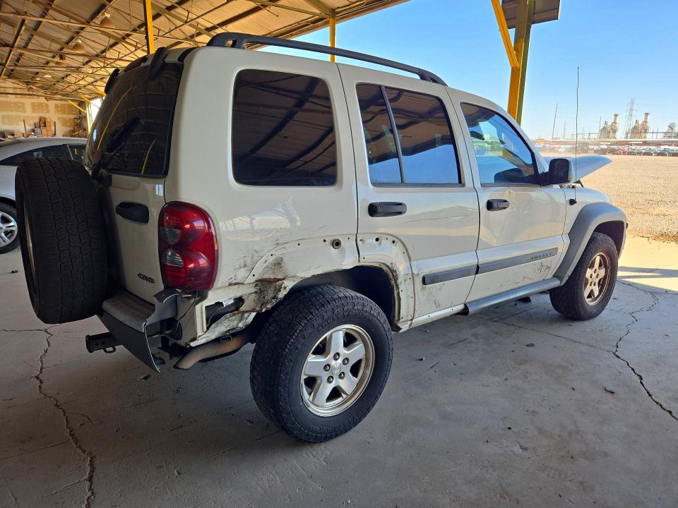 70876576 :رقم المزاد ، 1J4GL48525W681175 vin ، 2005 Jeep Liberty مزاد بيع