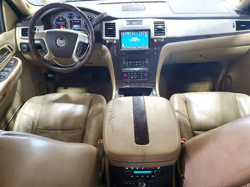 2009 Cadillac Escalade მანქანა იყიდება აუქციონზე, vin: 1GYFK262X9R176288, აუქციონის ნომერი: 73247146