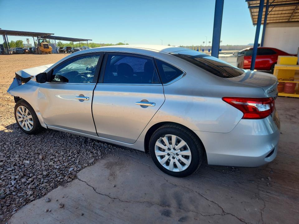 71502676 :رقم المزاد ، 3N1AB7AP0JY301817 vin ، 2018 Nissan Sentra مزاد بيع
