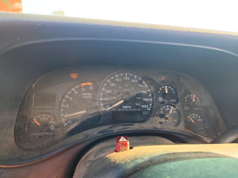 72141626 :رقم المزاد ، 1GTHK23G32F224591 vin ، 2002 Gmc Sierra مزاد بيع
