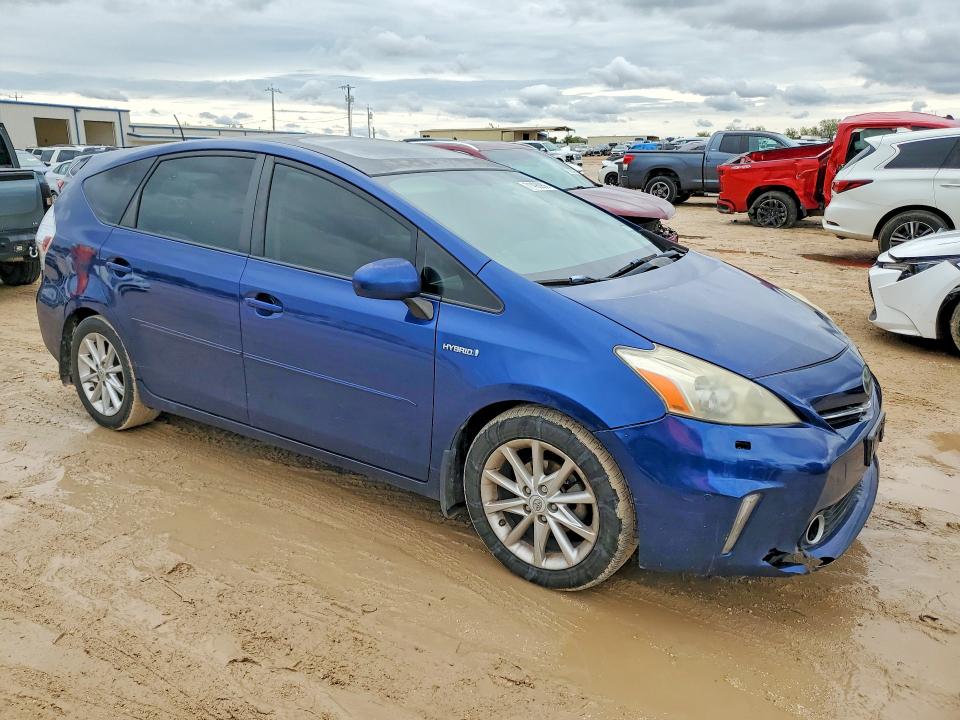 Продажа на аукционе авто 2013 Toyota Prius V, vin: JTDZN3EU1D3196086, номер лота: 71495956