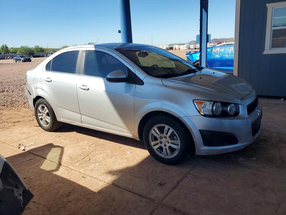 70876296 :رقم المزاد ، 1G1JC5SH7E4238853 vin ، 2014 Chevrolet Sonic مزاد بيع