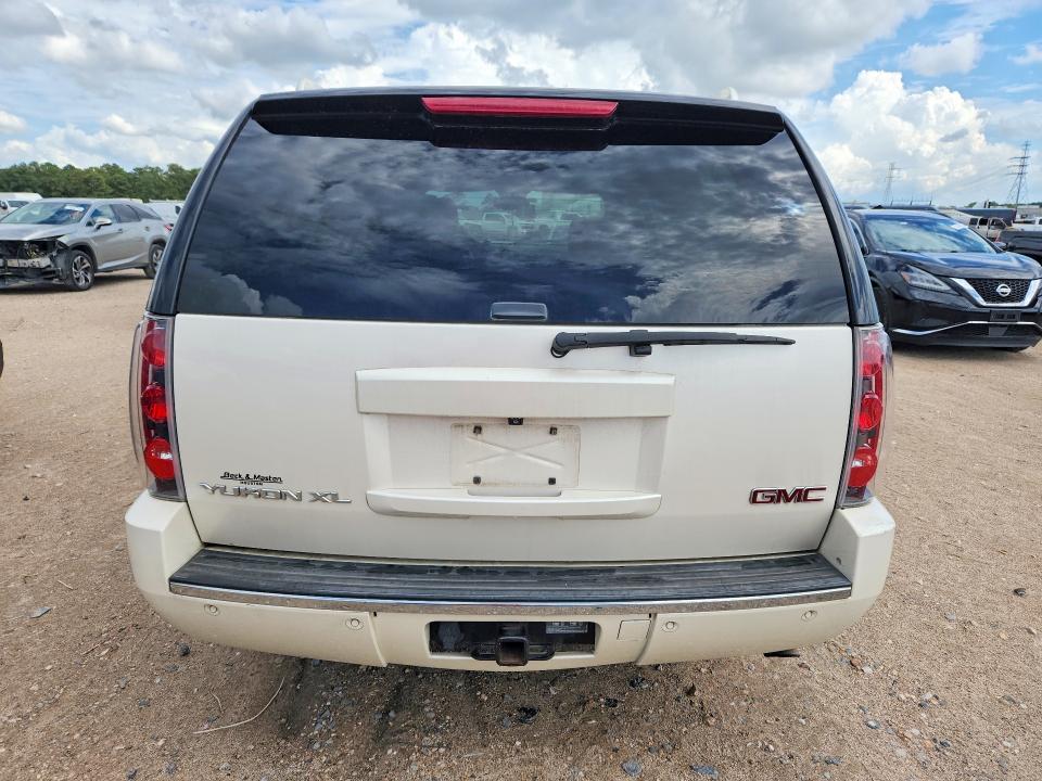Продажа на аукционе авто 2014 Gmc Yukon Xl, vin: 1GKS1MEF7ER133551, номер лота: 71348256