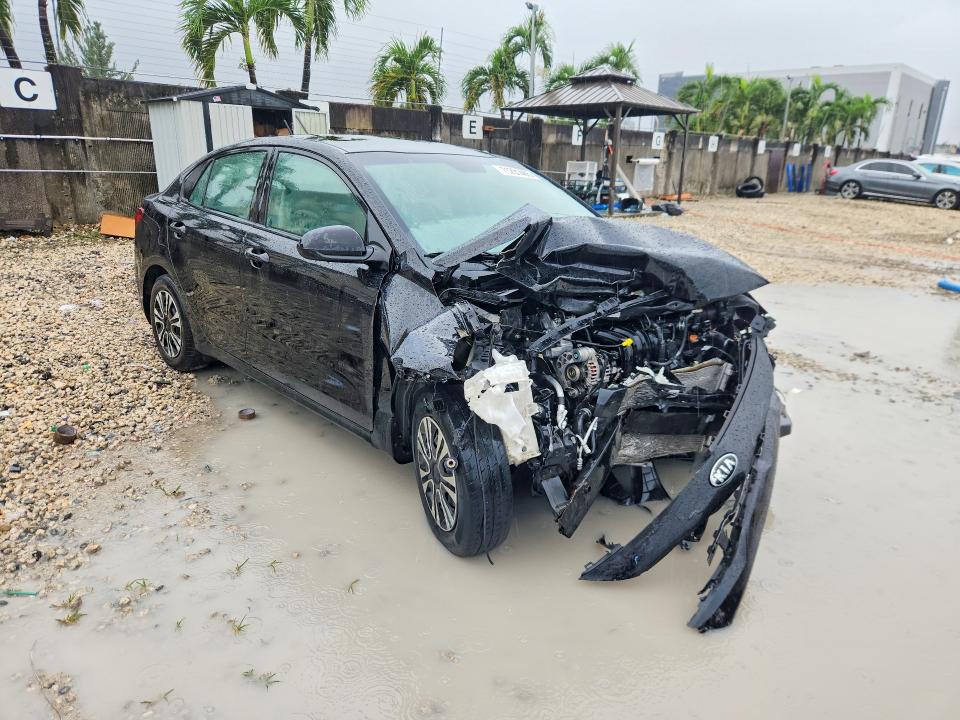2020 Kia Rio მანქანა იყიდება აუქციონზე, vin: 3KPA24AD6LE266254, აუქციონის ნომერი: 71291466