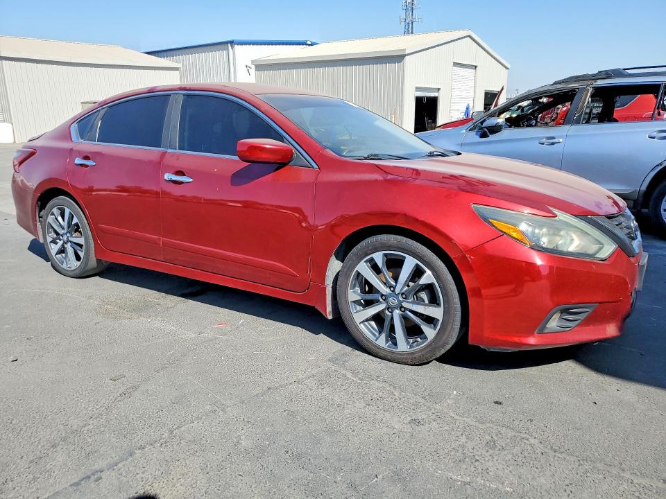 Продаж на аукціоні авто 2017 Nissan Altima, vin: 1N4AL3AP1HC283890, номер лоту: 71563806