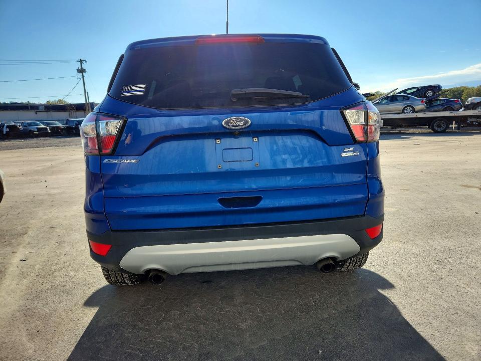71695756 :رقم المزاد ، 1FMCU9GD1HUE62114 vin ، 2017 Ford Escape مزاد بيع