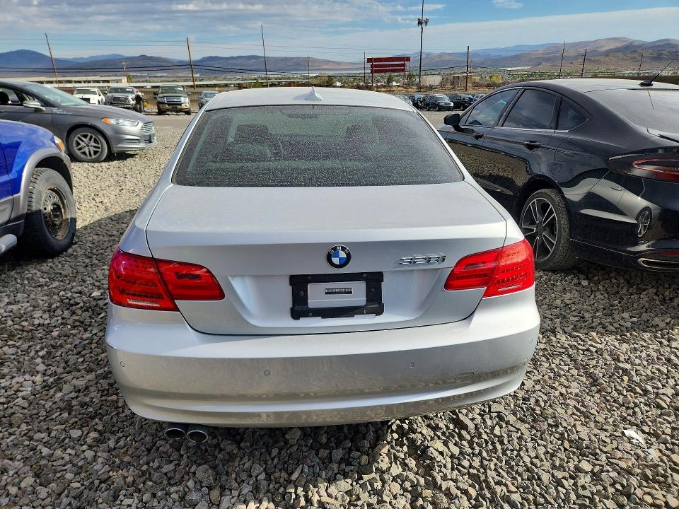 71618636 :رقم المزاد ، WBAKE5C58BE574153 vin ، 2011 Bmw 328 مزاد بيع