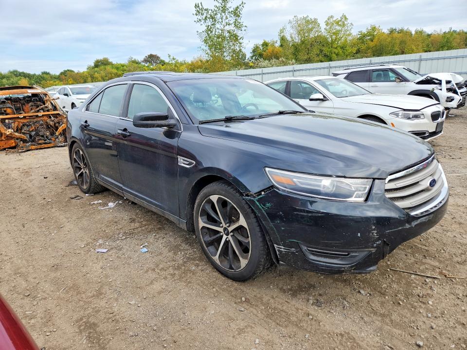 71387316 :رقم المزاد ، 1FAHP2H81EG177438 vin ، 2014 Ford Taurus مزاد بيع