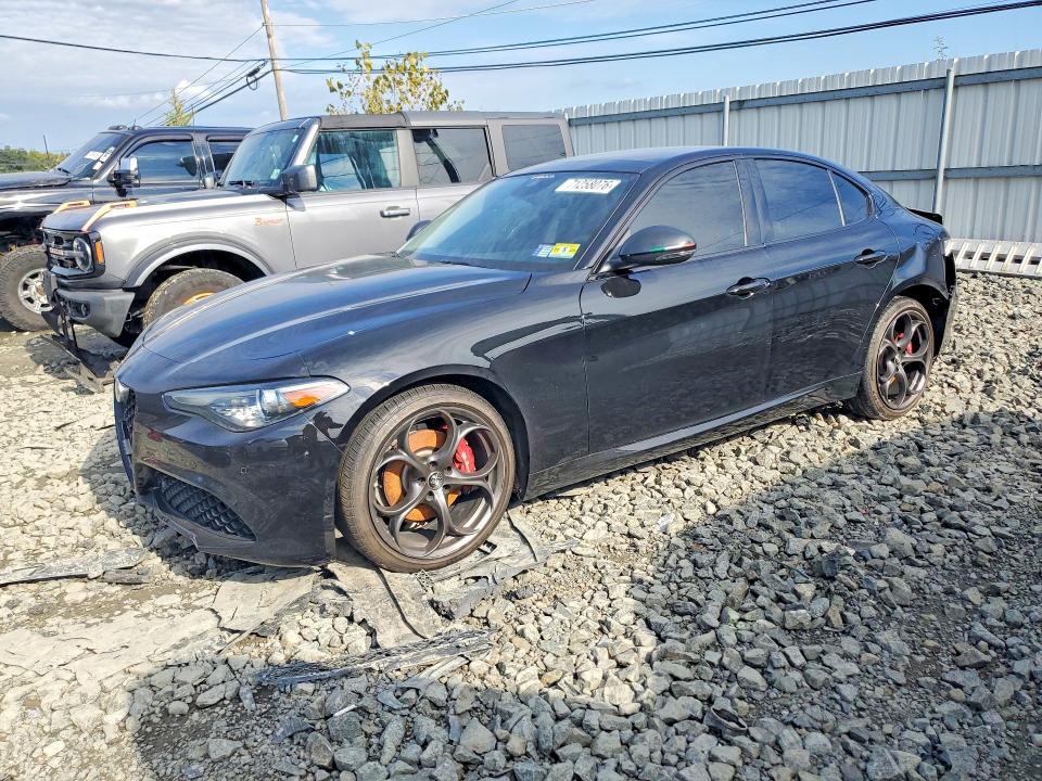 71258076 :رقم المزاد ، ZARFANBN0K7607853 vin ، 2019 Alfa Romeo Giulia مزاد بيع