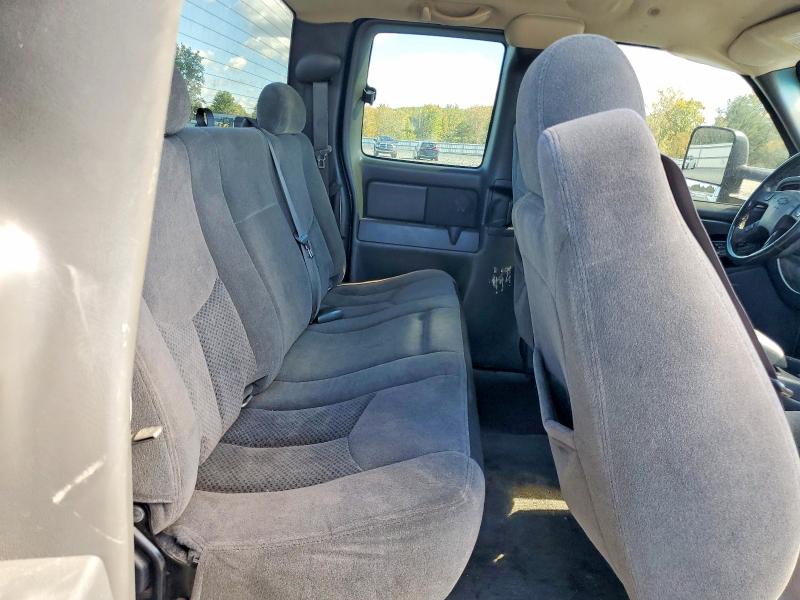 71772486 :رقم المزاد ، 2GCEK19B161116041 vin ، 2006 Chevrolet Silverado مزاد بيع