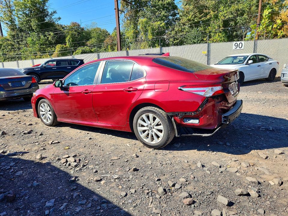 Auction sale of the 2019 Toyota Camry, vin: 4T1B11HK1KU825666, lot number: 71438356