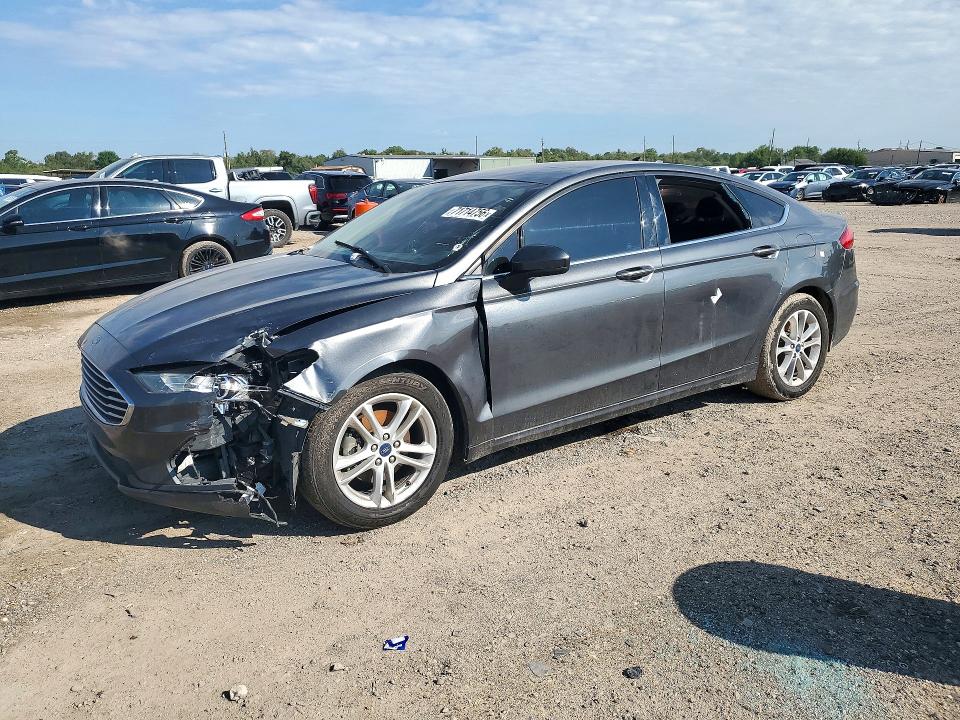 Auction sale of the 2020 Ford Fusion, vin: 3FA6P0HD1LR261726, lot number: 71714756