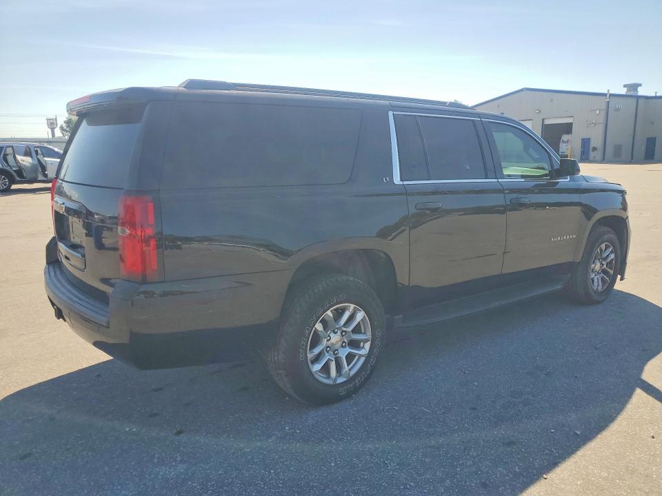 71076166 :رقم المزاد ، 1GNSKHKC1JR105711 vin ، 2018 Chevrolet Suburban مزاد بيع