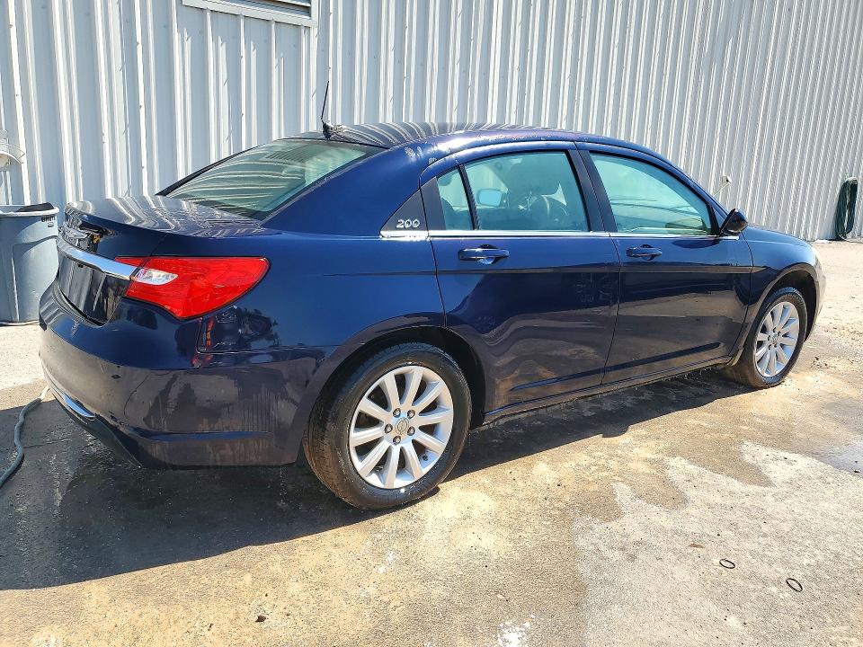 72626286 :رقم المزاد ، 1C3CCBBB7EN185094 vin ، 2014 Chrysler 200 مزاد بيع