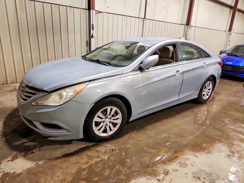 2011 Hyundai Sonata მანქანა იყიდება აუქციონზე, vin: 5NPEB4AC2BH235358, აუქციონის ნომერი: 71402726