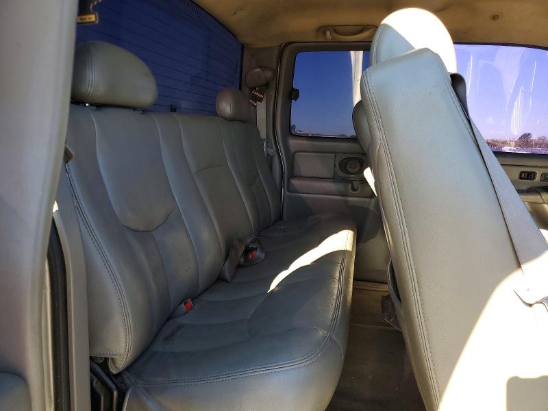 71795806 :رقم المزاد ، 2GCEK19T441194108 vin ، 2004 Chevrolet Silverado مزاد بيع
