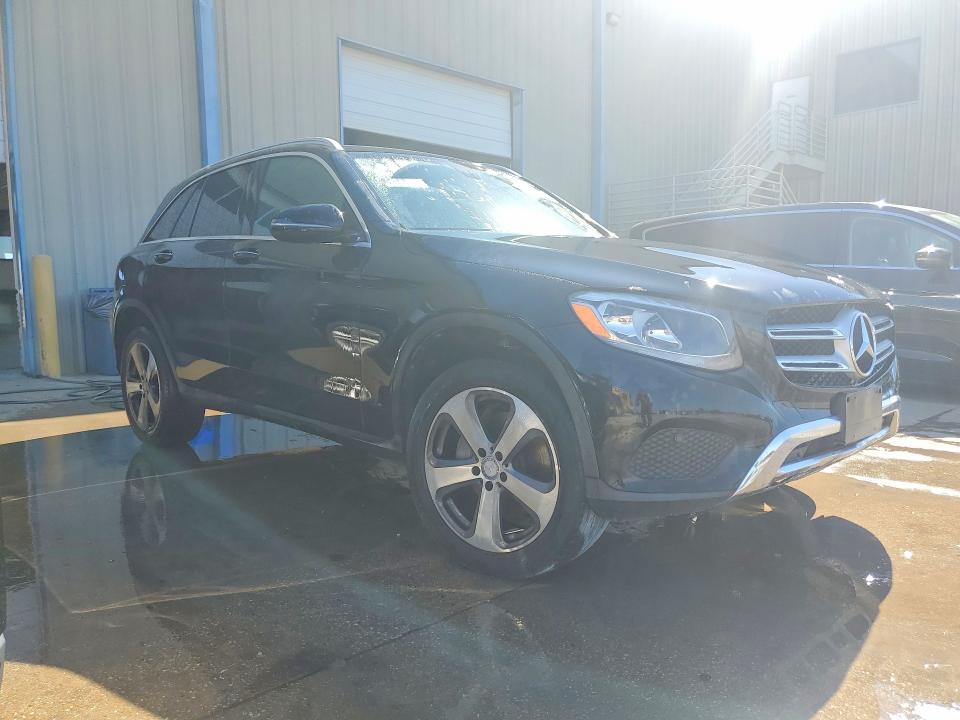 2017 Mercedes-benz Glc მანქანა იყიდება აუქციონზე, vin: WDC0G4JBXHF128266, აუქციონის ნომერი: 70879586