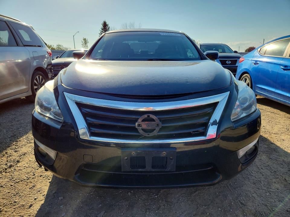 Продажа на аукционе авто 2015 Nissan Altima, vin: 1N4AL3AP2FN891449, номер лота: 71585116