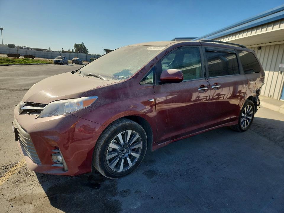 Продажа на аукционе авто 2018 Toyota Sienna, vin: 5TDDZ3DC3JS196219, номер лота: 65283606