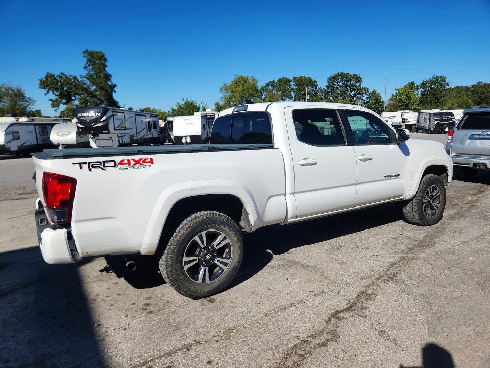 72011866 :رقم المزاد ، 3TMDZ5BN8HM017859 vin ، 2017 Toyota Tacoma مزاد بيع