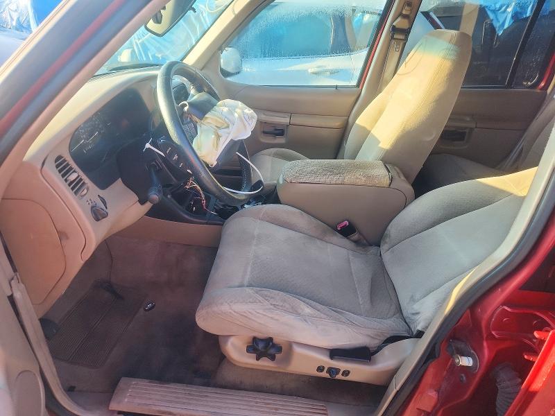 63131846 :رقم المزاد ، 4M2ZU66E7YUJ32396 vin ، 2000 Mercury Mountaineer مزاد بيع
