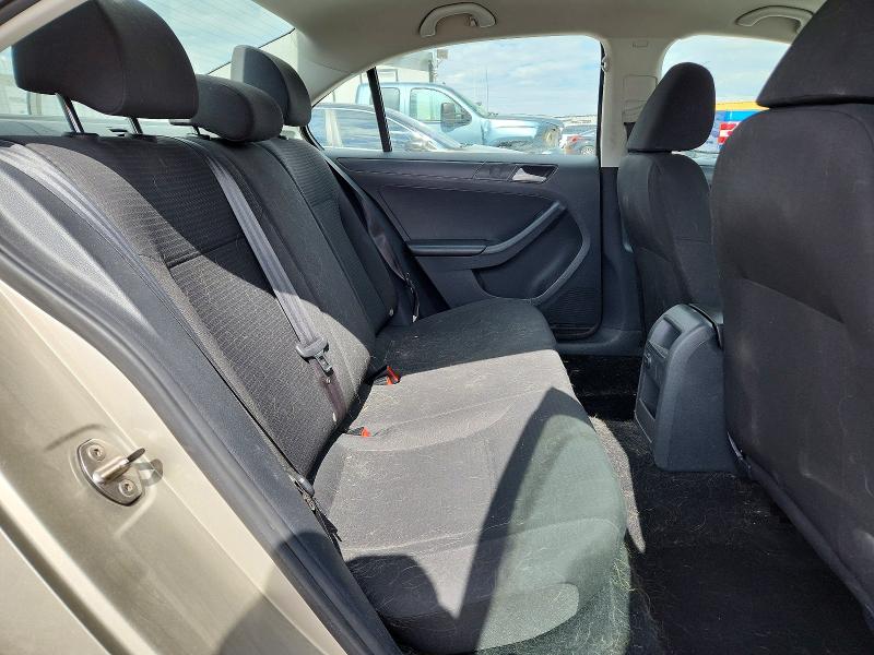71965006 :رقم المزاد ، 3VW267AJ2GM317774 vin ، 2016 Volkswagen Jetta مزاد بيع