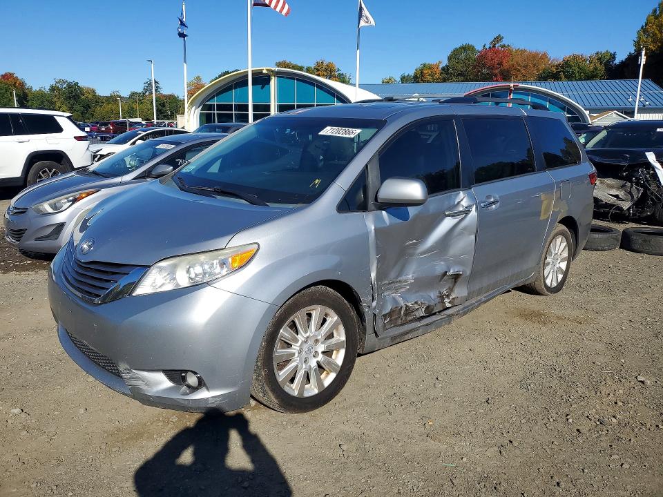 Aukcja sprzedaży 2015 Toyota Sienna, vin: 5TDDK3DC4FS095315, numer aukcji: 71202866