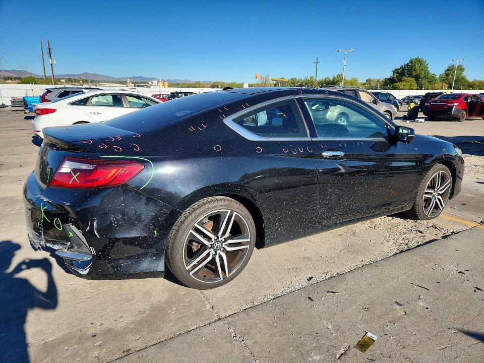 2017 Honda Accord მანქანა იყიდება აუქციონზე, vin: 1HGCT2B03HA000532, აუქციონის ნომერი: 71015996