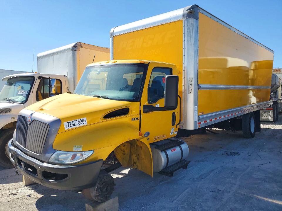 72427536 :رقم المزاد ، 3HAEUMML2NL177855 vin ، 2022 International Mv607 مزاد بيع