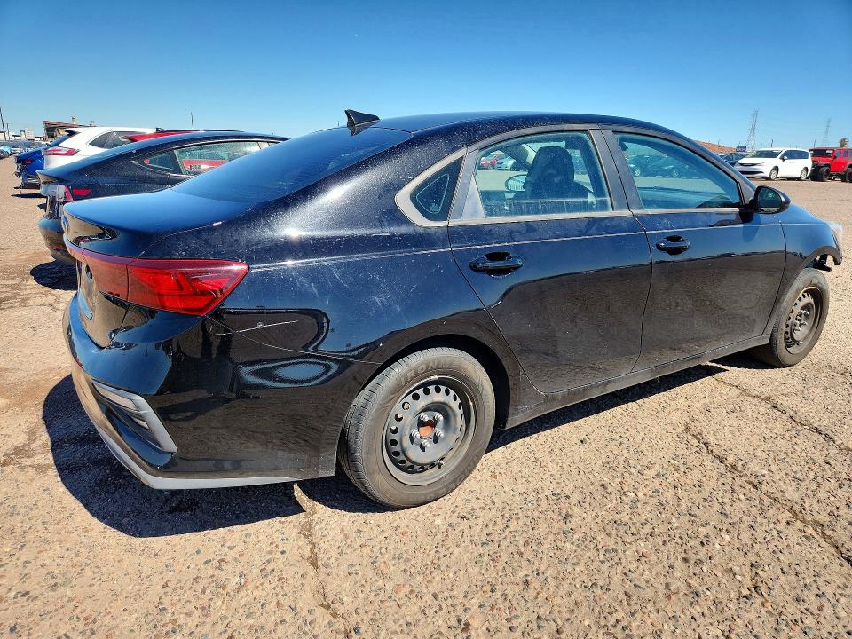 71178136 :رقم المزاد ، 3KPF24AD9ME265588 vin ، 2021 Kia Forte مزاد بيع