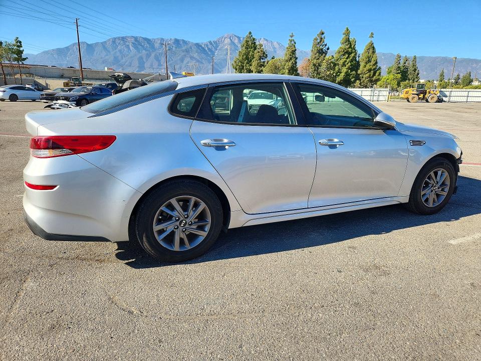 72436486 :رقم المزاد ، 5XXGT4L35LG415773 vin ، 2020 Kia Optima مزاد بيع