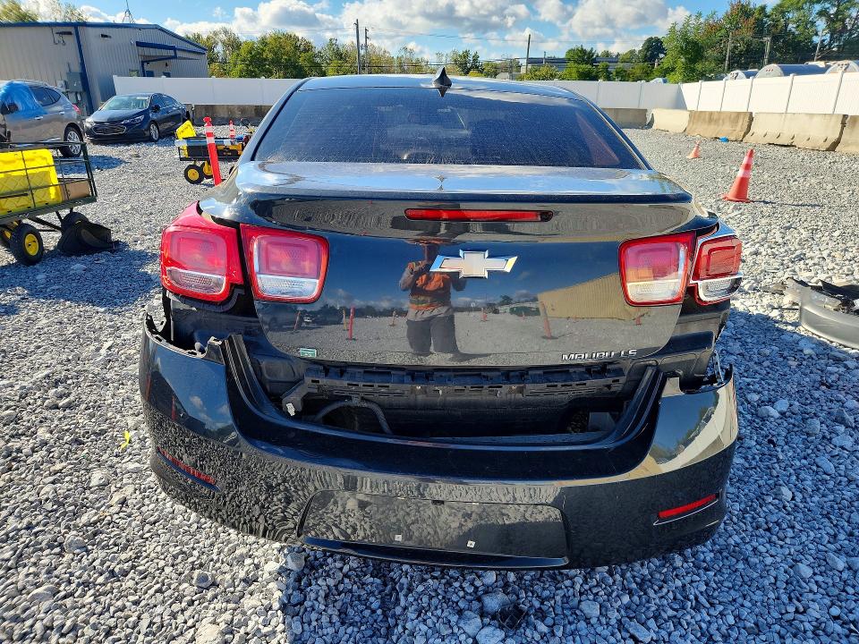 71760586 :رقم المزاد ، 1G11B5SL6FF102582 vin ، 2015 Chevrolet Malibu مزاد بيع