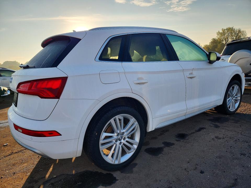 70491556 :رقم المزاد ، WA1CNBFY8J2099156 vin ، 2018 Audi Q5 مزاد بيع