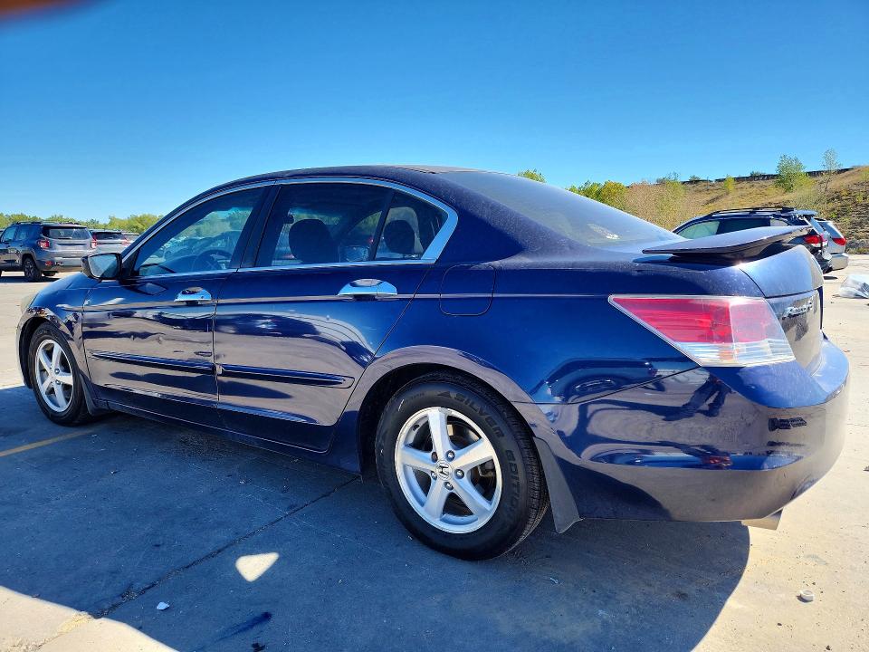 70772646 :رقم المزاد ، 1HGCP36798A087208 vin ، 2008 Honda Accord مزاد بيع