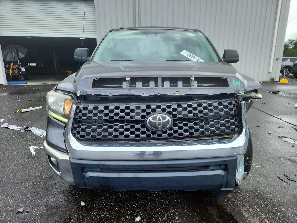 71800636 :رقم المزاد ، 5TFEY5F10JX243442 vin ، 2018 Toyota Tundra مزاد بيع