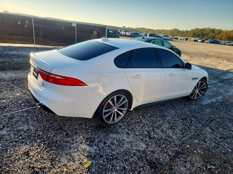 Продаж на аукціоні авто 2018 Jaguar Xf, vin: SAJBM4FV8JCY66540, номер лоту: 72553436