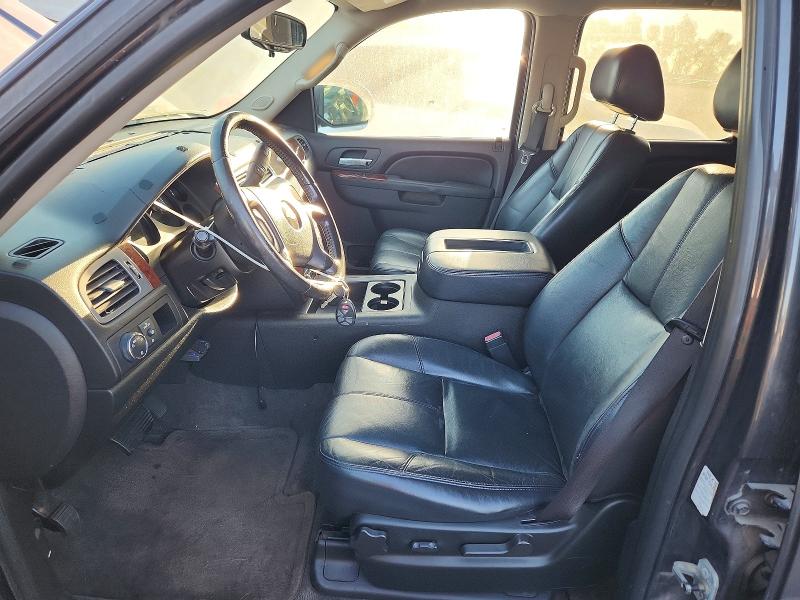 2010 Chevrolet Suburban მანქანა იყიდება აუქციონზე, vin: 1GNUCJE09AR216439, აუქციონის ნომერი: 71763766