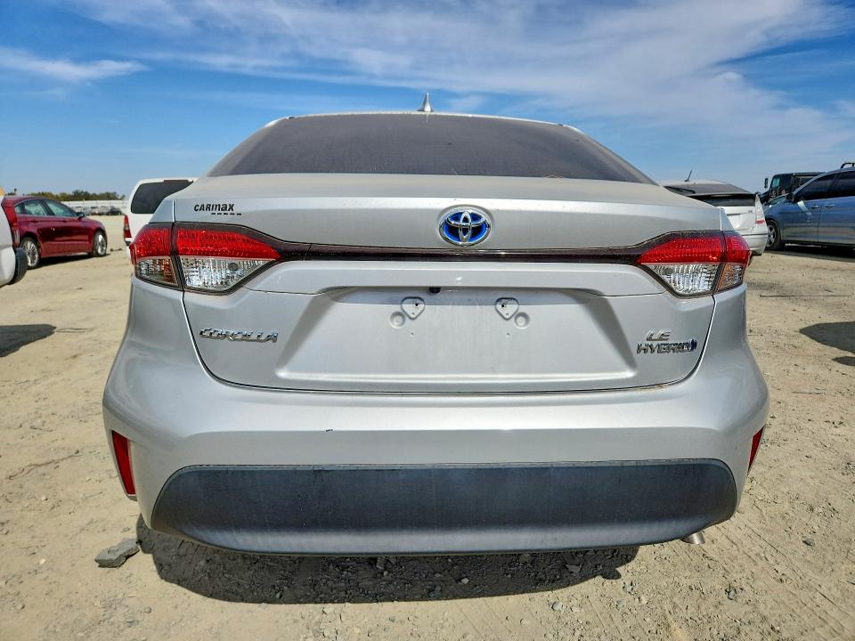 Продаж на аукціоні авто 2024 Toyota Corolla Hybrid, vin: JTDBCMFE3RJ020700, номер лоту: 71076916