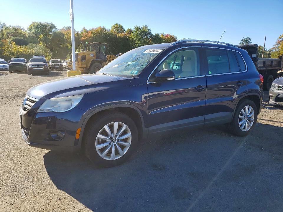 Aukcja sprzedaży 2011 Volkswagen Tiguan, vin: WVGBV7AX8BW527911, numer aukcji: 71938606