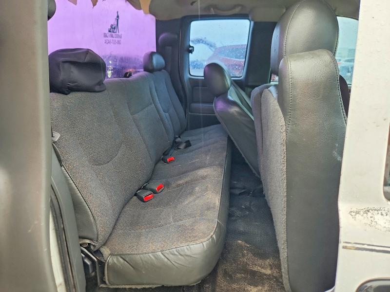 71951416 :رقم المزاد ، 2GCEC19X731284139 vin ، 2003 Chevrolet Silverado مزاد بيع