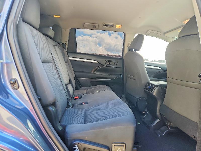 71168326 :رقم المزاد ، 5TDZZRFH2HS198054 vin ، 2017 Toyota Highlander مزاد بيع