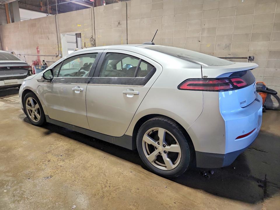 71960966 :رقم المزاد ، 1G1RB6E43FU120854 vin ، 2015 Chevrolet Volt مزاد بيع