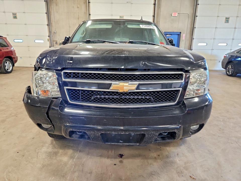 2007 Chevrolet Suburban მანქანა იყიდება აუქციონზე, vin: 3GNFK16357G132602, აუქციონის ნომერი: 71498916